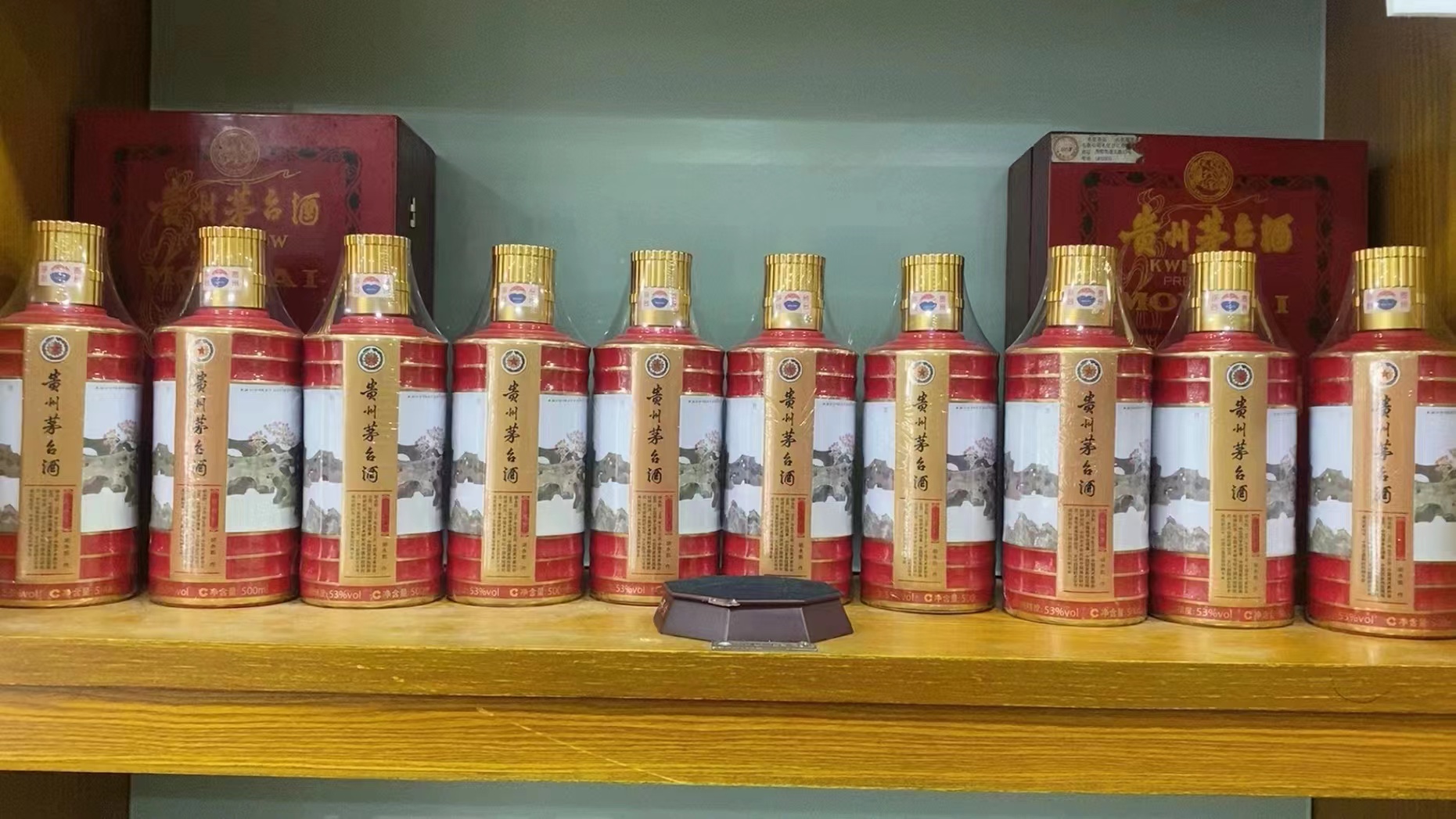 沧源回收50年茅台礼盒多少钱（最新更新行情）